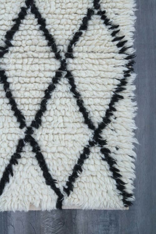 Moroccan Diamond Wool Rug 5'x8' | Rugs by MEEM RUGS