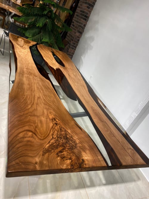 Custom Clear Epoxy Table - Walnut Epoxy Resin Table - Dining | Tables by Gül Natural Furniture