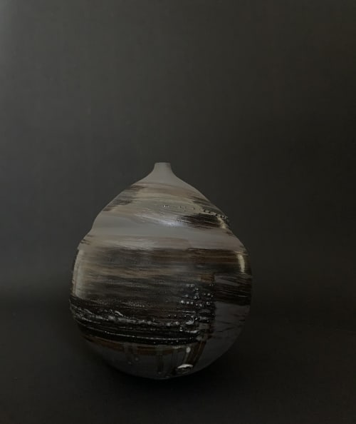 RWH-10 | Vase in Vases & Vessels by Rosa Wiland Holmes
