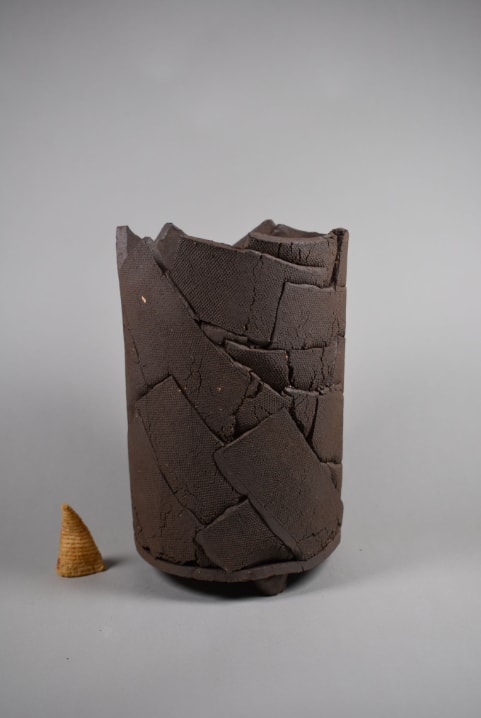 CH3.3–3b | Vase in Vases & Vessels by COM WORK STUDIO
