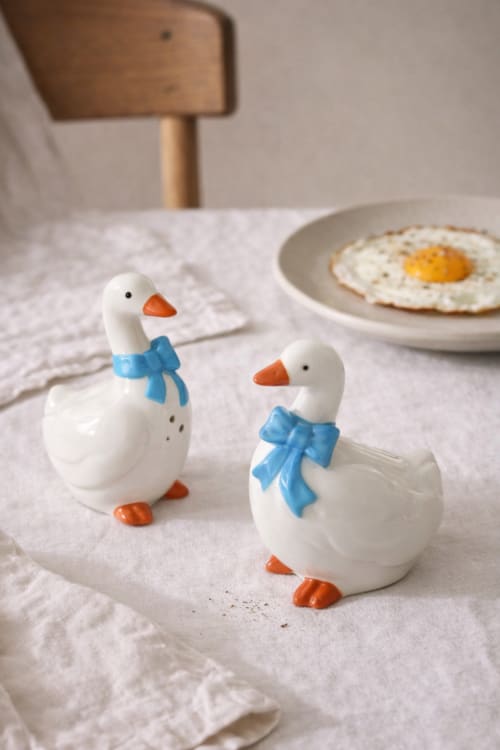 A Goose Seasoning Bottle – Handcrafted Ceramic Spice Bottle | Dinnerware by 4AM Product Design