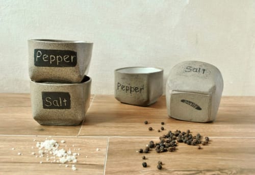 Salt & Pepper Cellars Condiment Holder | Tableware by ShellyClayspot