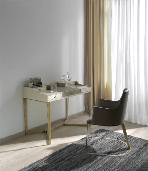 Mithos_ Desk and Round Metal Chair | Tables by Amboan | Amboan in València