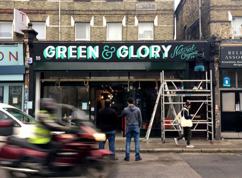 Sign painting | Signage by Laurène Boglio | Green and Glory in London