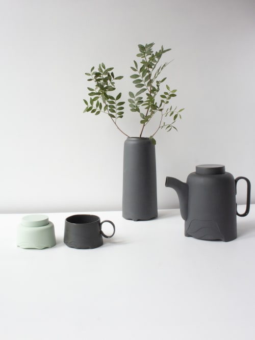 Porcelain Teapot with Built-in Infuser | Tableware by ERADU Ceramics