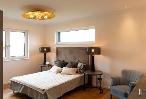 Sun 100 | Chandeliers by F+M FOS - Anna Maria Fragiskos Bitros | ELK Musterhaus Bungalow 121 in Graz