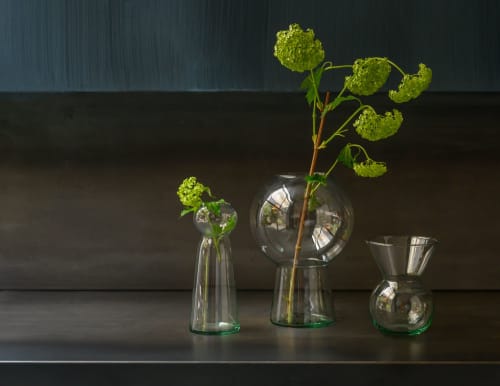 Totem Vases | Vases & Vessels by Mieke Cuppen | Urban Nature Culture in Amsterdam