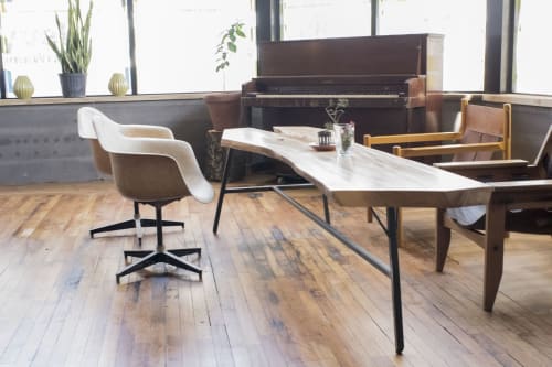 'La Brasa' table | Dining Table in Tables by Blue Barn Outdoor living | La Brasa in Somerville