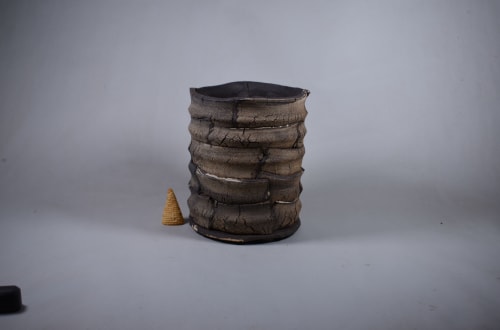 Vk-3 | Vases & Vessels by COM WORK STUDIO