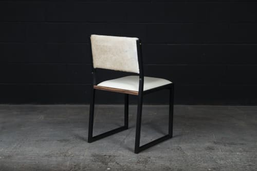 Shaker Modern Chair | Palomino Cowhide & Bone Leather | Chairs by AMBROZIA