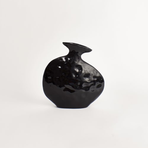 Flat vase - shiny black | Vases & Vessels by Project 213A