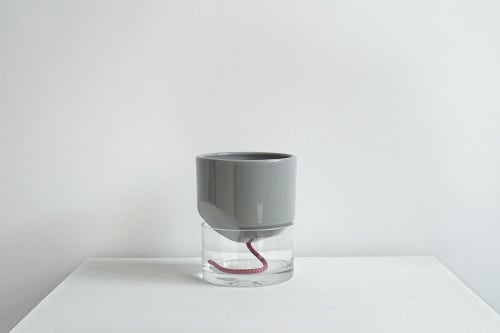 Kapi big sleek | Planter in Vases & Vessels by Krafla | Krafla Studio in Kraków