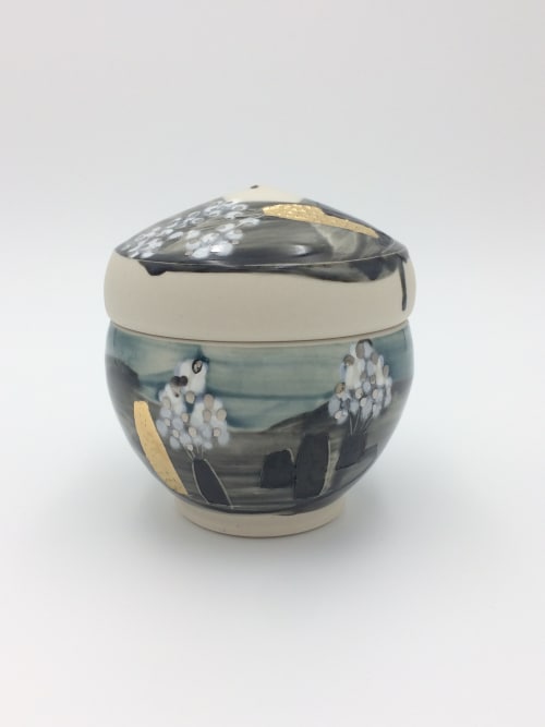 Handmade Round Porcelain Tableware by Amy Halko Ceramics seen at Private Residence, Palo Alto