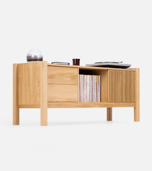JAMM LOW 160 - record player stand with storage made of soli | Storage by Mo Woodwork