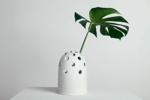 Fly's Eye Vase | small / white