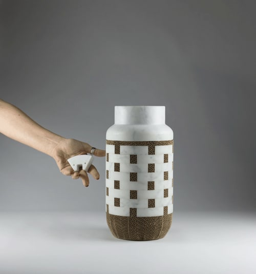 Illogiche Connessioni - medio | Vessels & Containers by gumdesign