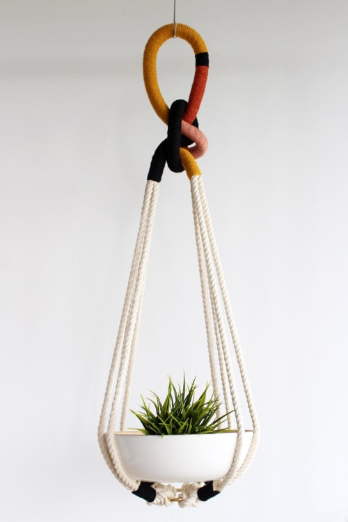 Chunky Macrame Plant Hanger, XXL Plant Holder | Plants & Landscape by Freefille
