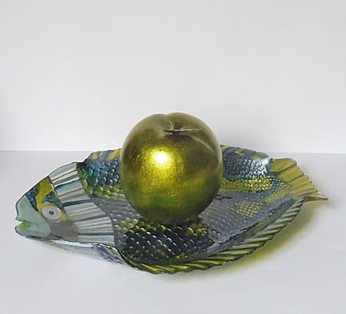 Painted fish glass plate | Decorative Tray in Decorative Objects by Marinela Puscasu