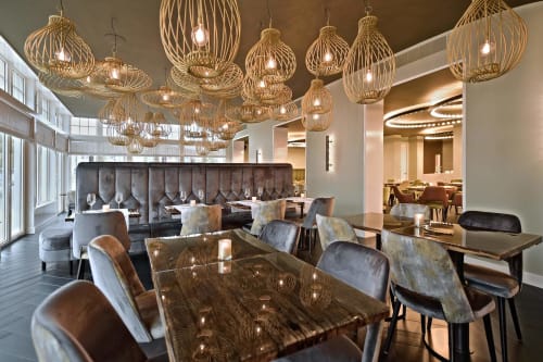 Pirouettes | Pendants by JSPR | Zaan Hotel Amsterdam Zaandam in Zaandam