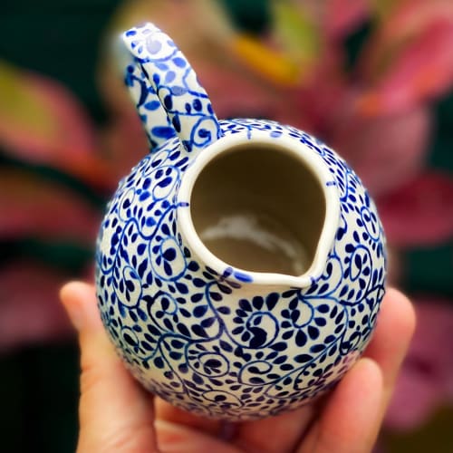 Blue and white Stoneware jug. | Vessels & Containers by Jaime Fernandez Muro. MUROPOTS.