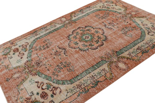 Vintage Distressed Rug with Floral Medallion, from Rug | Rugs by Rug a