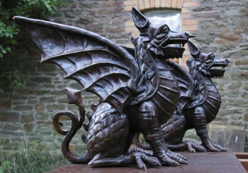 Dragon gateposts | Sculptures by Naomi Bunker Artist