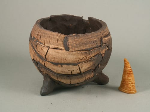 Co-3 | Vases & Vessels by COM WORK STUDIO
