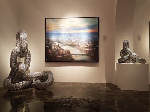 'Links' | Public Sculptures by Mike Van Dam Art | RARITY GALLERY in Mikonos