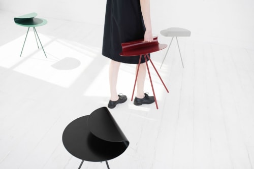 Loop side table | Tables by jot.jot