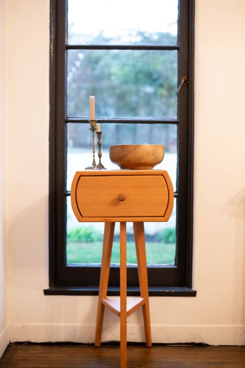 Walker table | Tables by Conley Dees