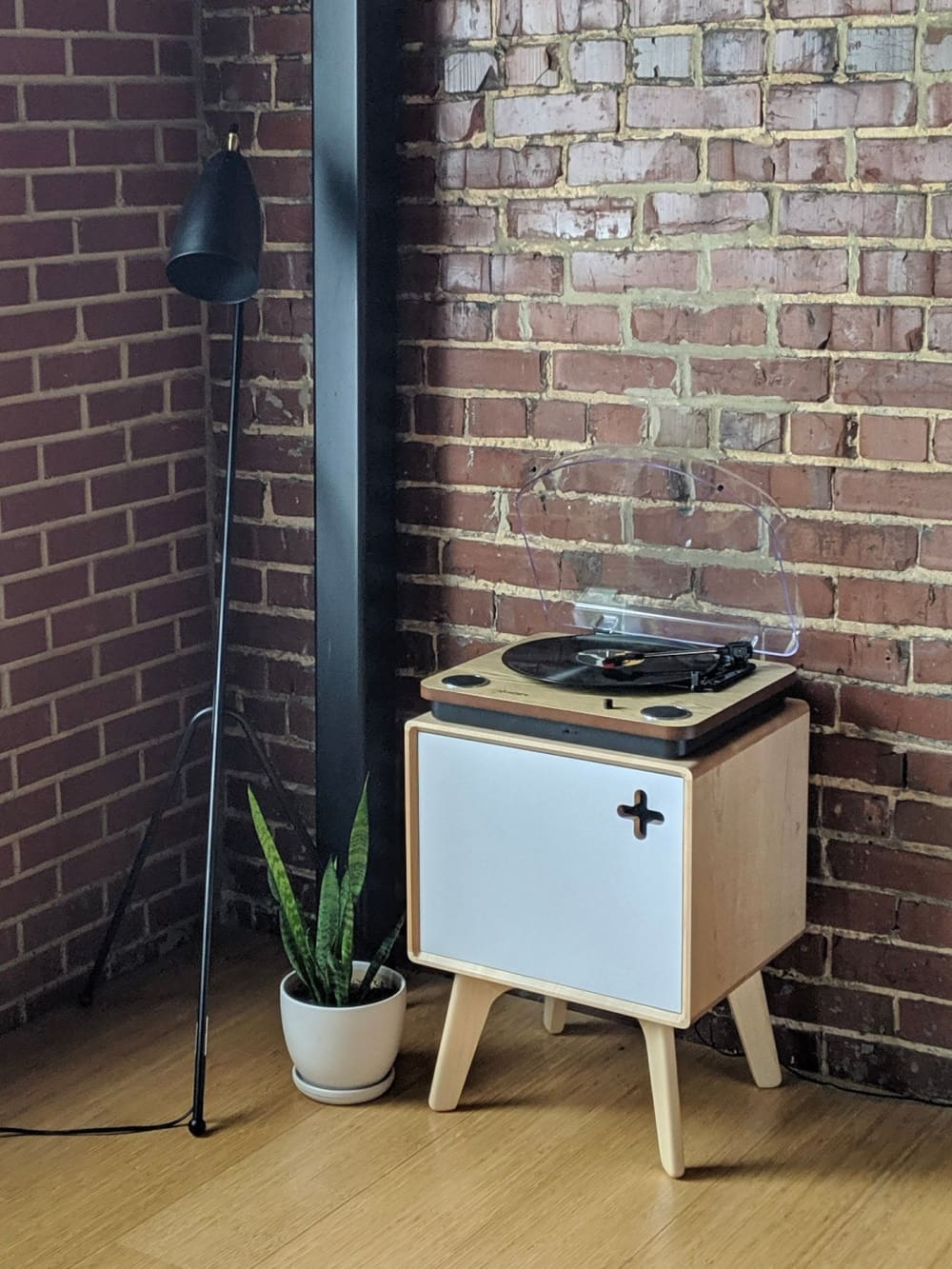 Boop Box Plus in Maple / Record Player Stand / Vinyl Storage by Max ...