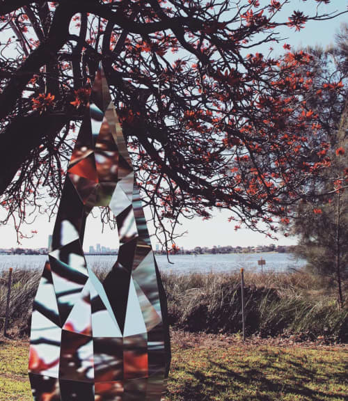 Counterpoints | Public Sculptures by Forlano Design. Item made of glass