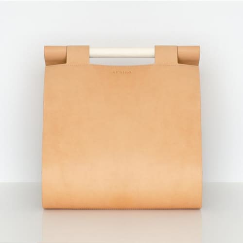 Wood Carrier | Holder Hardware in Hardware by Gedigo | Messe Frankfurt Halle 11 in Frankfurt am Main. Item made of leather