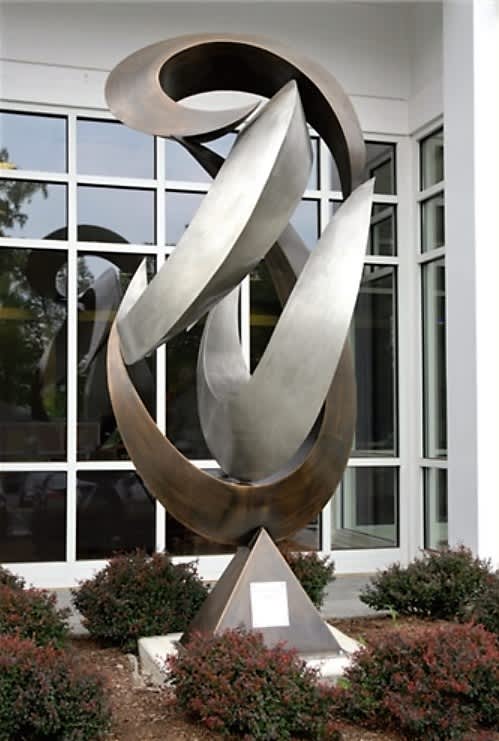 Synergy | Sculptures by Eric David Laxman | Summit Medical Group in Berkeley Heights