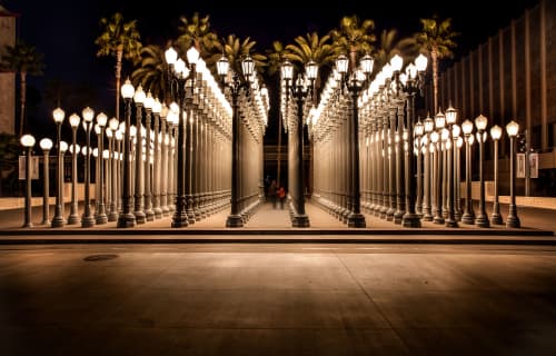Urban Light | Sculptures by Chris Burden | Los Angeles County Museum of Art (LACMA) in Los Angeles