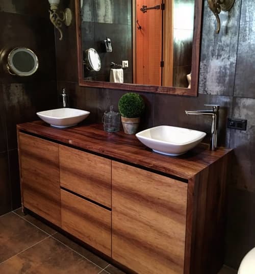 Tasmanian Blackwood Vanity | Furniture by Wild About Wood | Private Residence, Melbourne, VIC in Melbourne