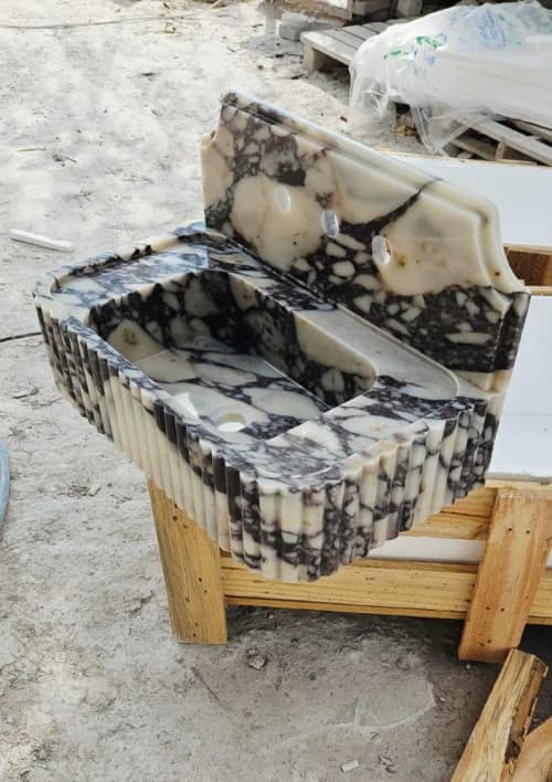 Calacatta Viola Marble Sink with Backsplash | Water Fixtures by Vero Marble