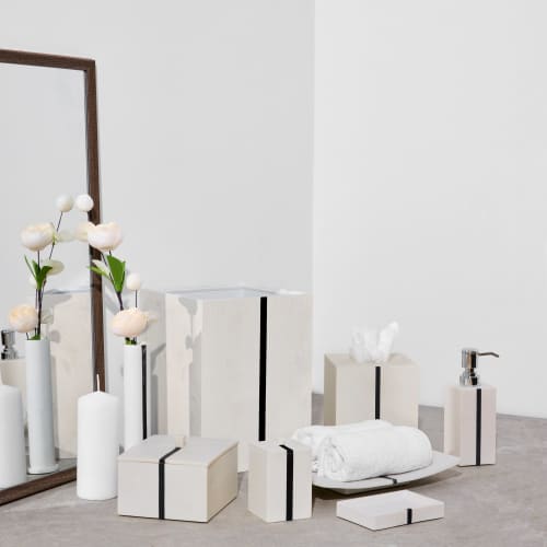 Santorini Moderna Bathroom Set | Toiletry in Storage by Rikan