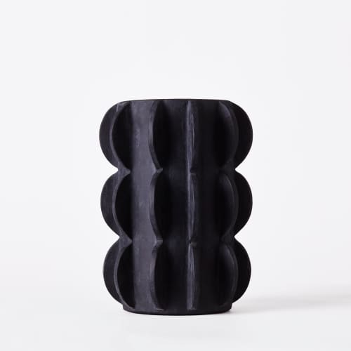 Arcissimo Vase Black Large | Work by District Loom