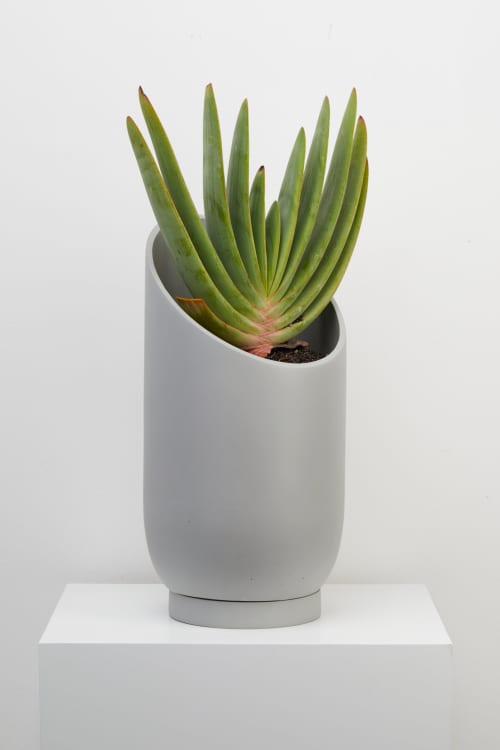 Large Summit Planter | Vases & Vessels by Capra Designs