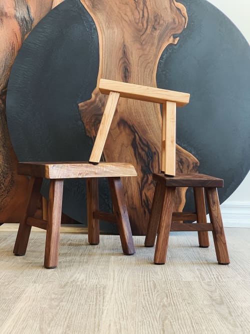 Walnut Stool | Chairs by ROOM-3. Item composed of walnut