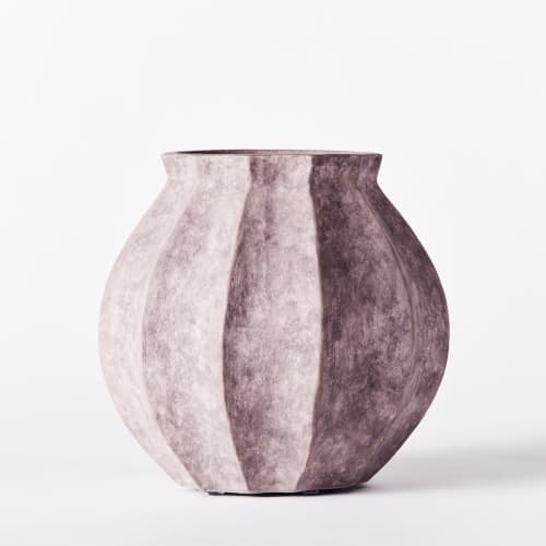 Wedges Vase Grey | Work by District Loom