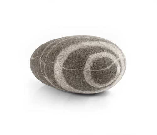 Ringo | Cushion in Pillows by KATSU | Katsu Studio in Saint Petersburg. Item made of cotton works with minimalism & art deco style