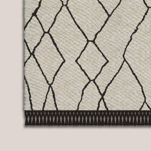 Begonia | Rugs by Hillary Ronney-Fernandes | LWI