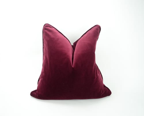 Burgundy velvet best sale pillow covers