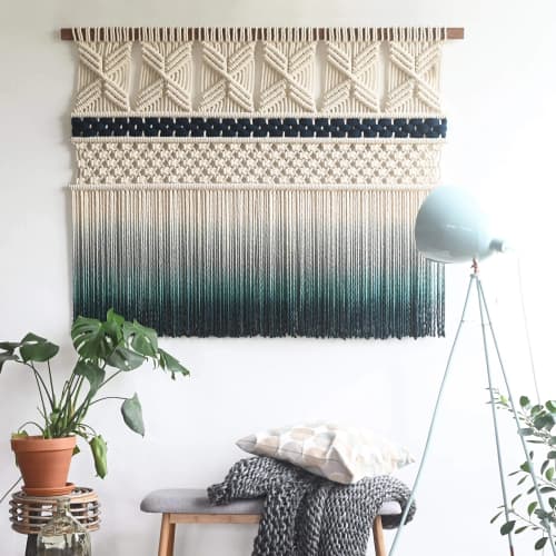 Large macrame wall hanging - MARIA | Wall Hangings by Rianne Aarts. Item made of cotton & fiber