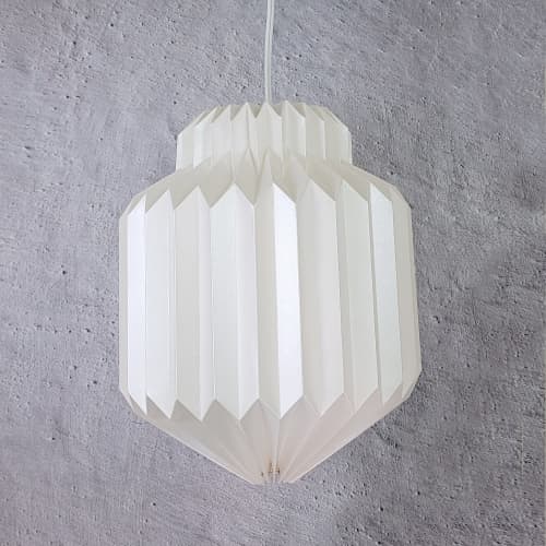 Pendulum Medium - modern origami pendant, modern lamp | Pendants by Studio Pleat. Item composed of paper
