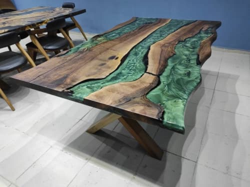 Round Green Epoxy Table, Natural Wood Furniture ,Handcrafted Wooden Coffee  Table