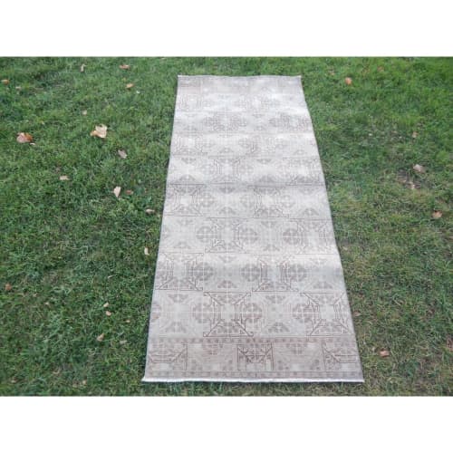 Vintage Wool Medallion Nomadic Bohemian Boho Rug With Rich | Area Rug in Rugs by Vintage Pillows Store. Item composed of cotton and fiber