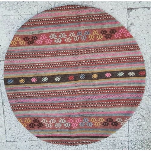 Round Oushak Kilim Rug Flat Woven Pink Turkish Handwoven | Small Rug in Rugs by Vintage Pillows Store. Item composed of wool and fiber